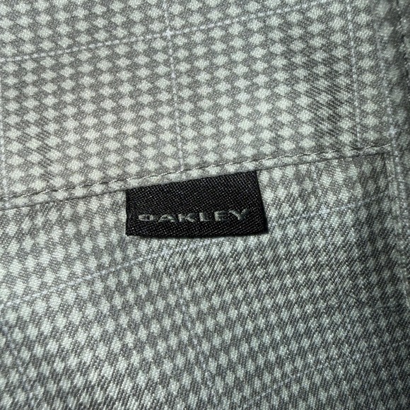Oakley Pants Mens 32 Gray Check Chino Straight Leg Casual Golf Outdoor Logo - Picture 13 of 13